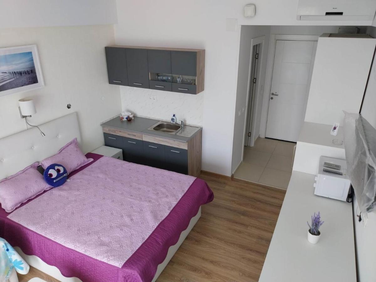 Blaxy Resort Stefi Cu Acces La Piscine Gratuit Douăzeci şi Trei August Eksteriør bilde