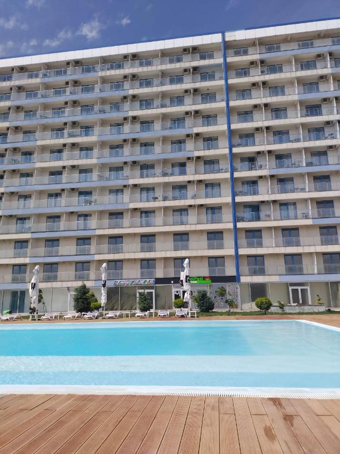 Blaxy Resort Stefi Cu Acces La Piscine Gratuit Douăzeci şi Trei August Eksteriør bilde