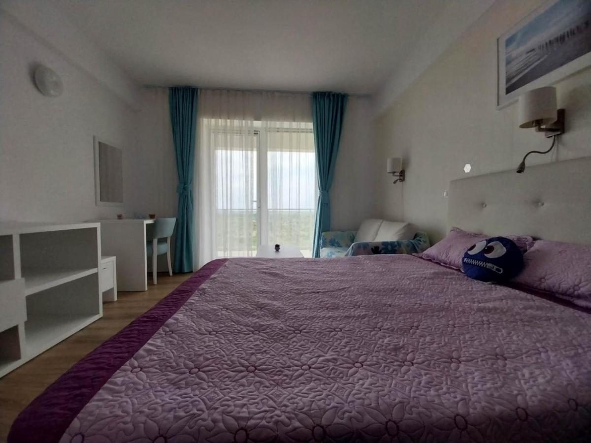 Blaxy Resort Stefi Cu Acces La Piscine Gratuit Douăzeci şi Trei August Eksteriør bilde