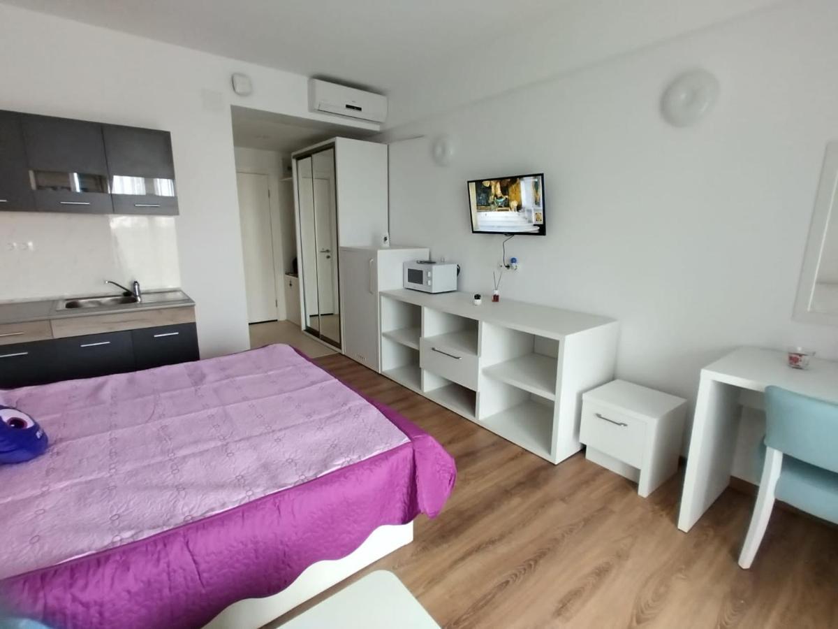 Blaxy Resort Stefi Cu Acces La Piscine Gratuit Douăzeci şi Trei August Eksteriør bilde
